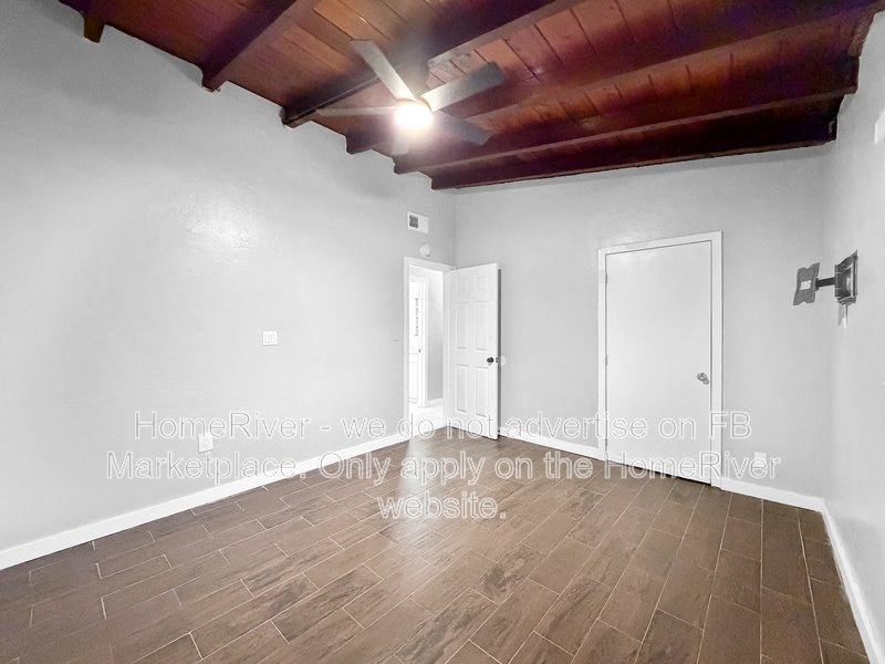 Move In Ready! 525 SW 22ND TER FORT LAUDERDALE FL 33312 property image