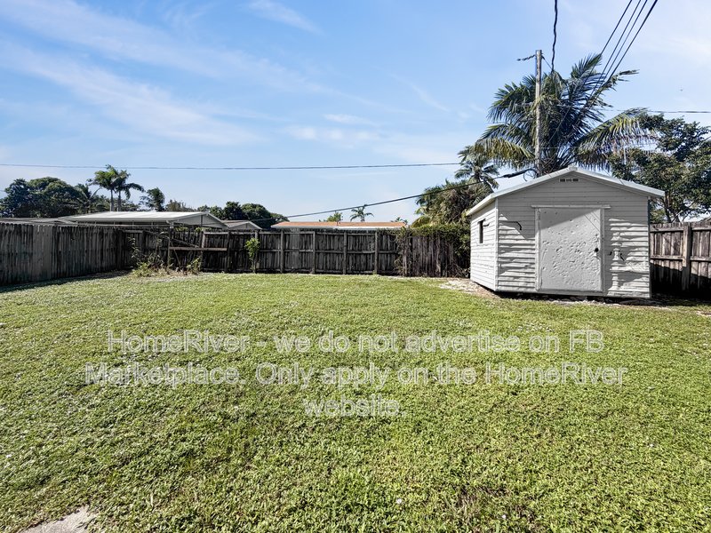 Move In Ready! 525 SW 22ND TER FORT LAUDERDALE FL 33312 property image