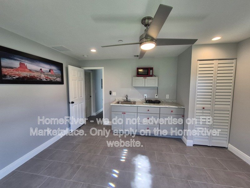 Move In Ready! 2450 SW Cameo Blvd Port Saint Lucie FL property image