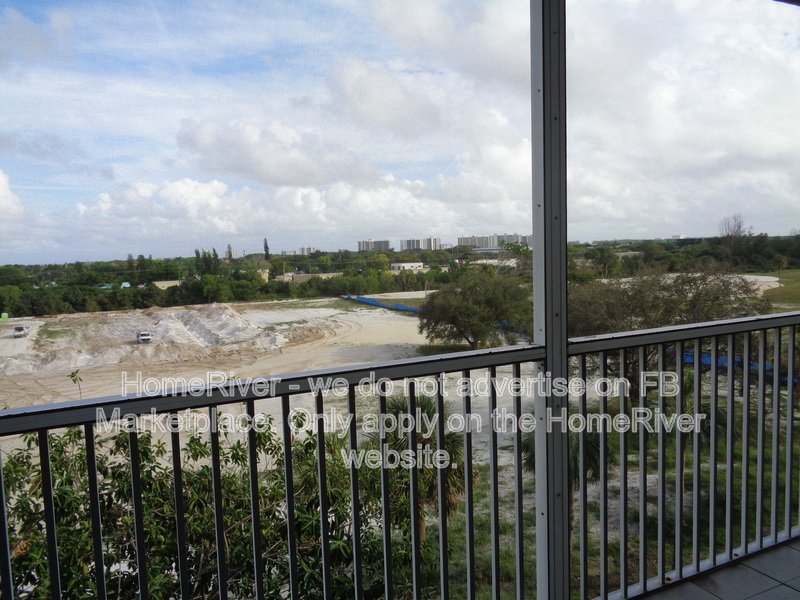 Move In Ready! 5700 NW 2ND AVE APT 604, BOCA RATON FL 33487 property image