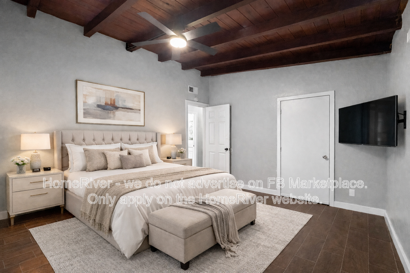 Move In Ready! 525 SW 22ND TER FORT LAUDERDALE FL 33312 property image