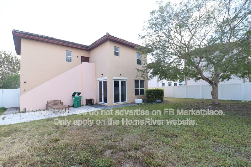 Move In Ready! 17027 SW 94TH WAY MIAMI FL 33196 property image