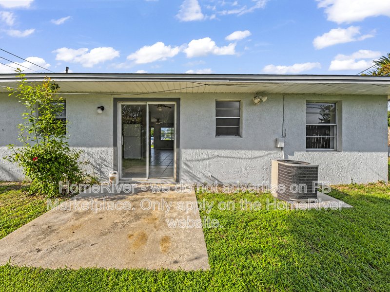 Freshly Updated | Single-Story Living | Brand-New Carpet | Convenient property image