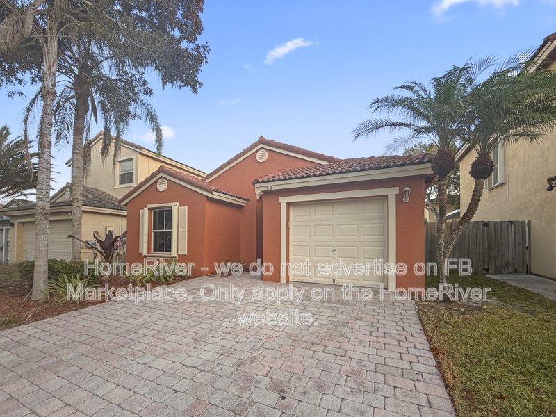 Move-in Ready! 1921 SE 15th St, Homestead, FL property image