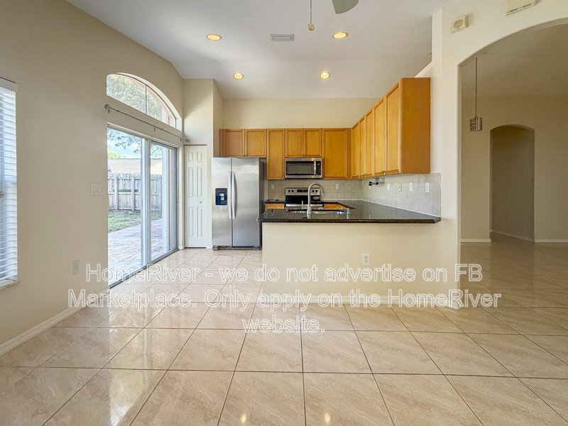 Move-in Ready! 1921 SE 15th St, Homestead, FL property image