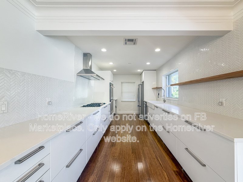 Move In Ready! 2221 NE 32ND CT, LIGHTHOUSE POINT FL 33064 property image