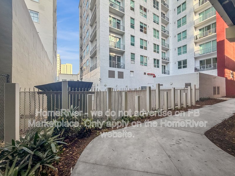 Loft Style 2BR Apt I Rooftop Pool I Stunning Views property image