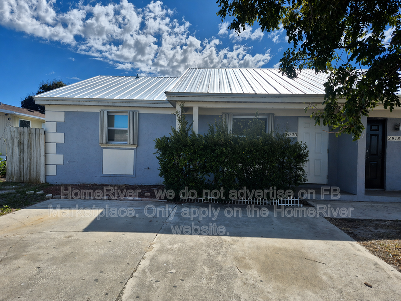 Spacious 2BR Duplex + Bonus Room - Small Pet Friendly & Move-In Ready property image