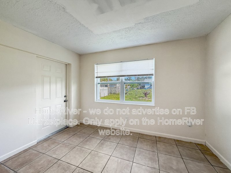 Spacious 2BR Duplex + Bonus Room - Small Pet Friendly -  Move-In Ready property image