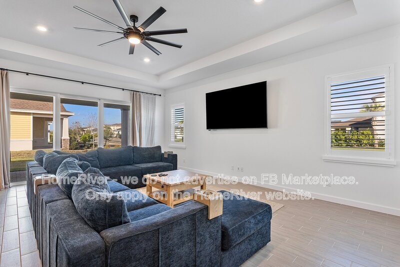 Stunning and Spacious! Single Story 4/3 Available! property image
