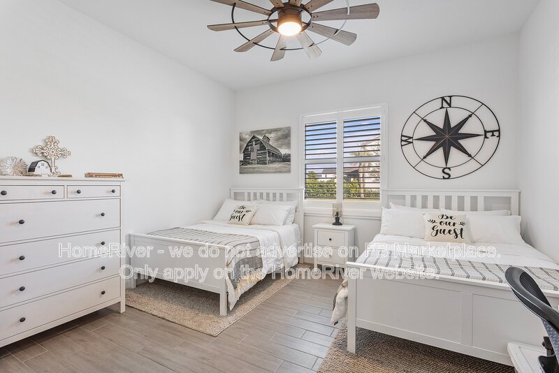 Stunning and Spacious! Single Story 4/3 Available! property image