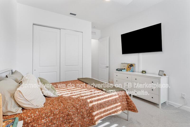 Stunning and Spacious! Single Story 4/3 Available! property image