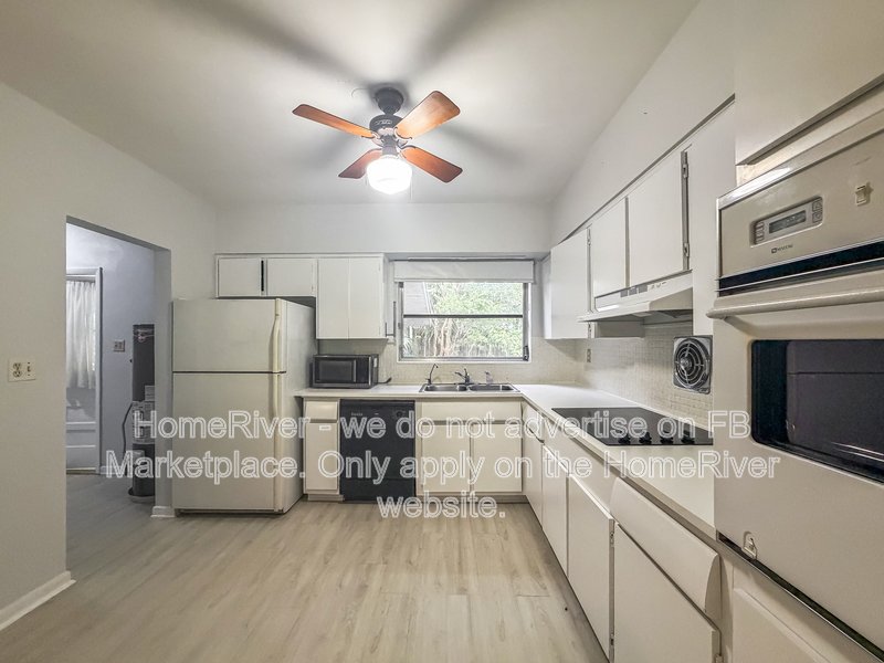 Charming 3-Bedroom, 2-Bath Home In Whispering Pines! property image