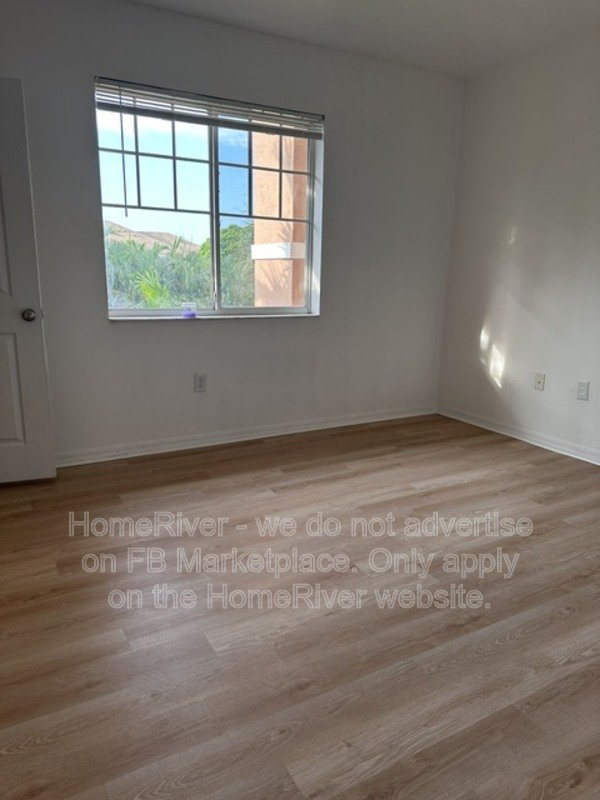 Luxury 2BR Condo with Garage and Pool View! property image