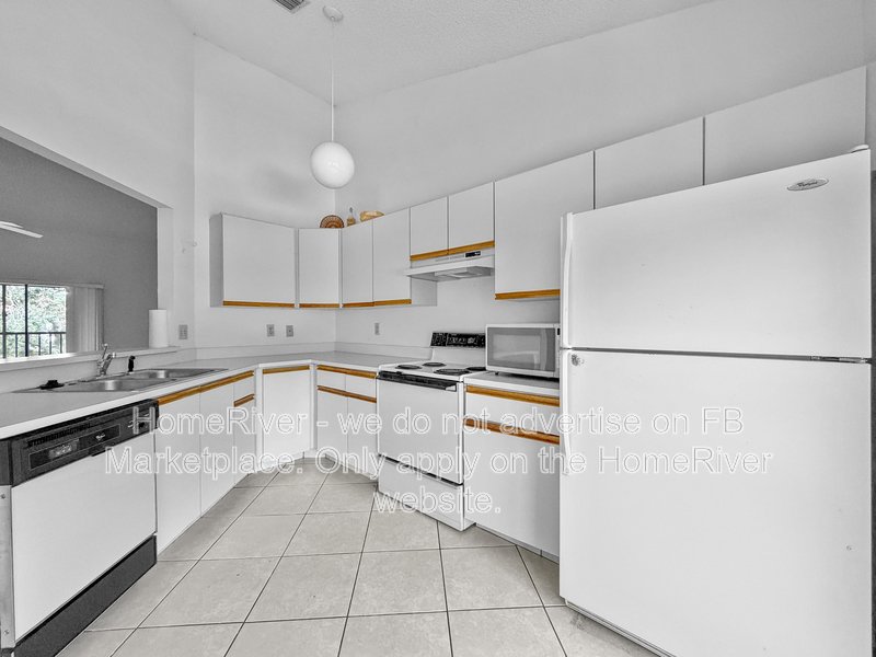 Fabulous 2 Bedroom 2 Bath Montego Cove Condo property image