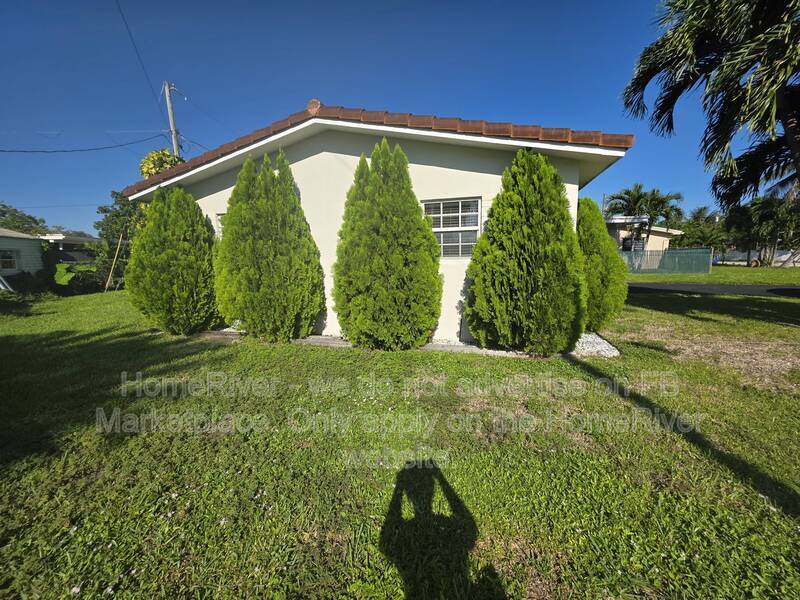 EFFICIENCY | 1 PARKING SPACE | WATER &amp;amp;amp;amp;amp;amp; ELECTRIC INCLUDED property image